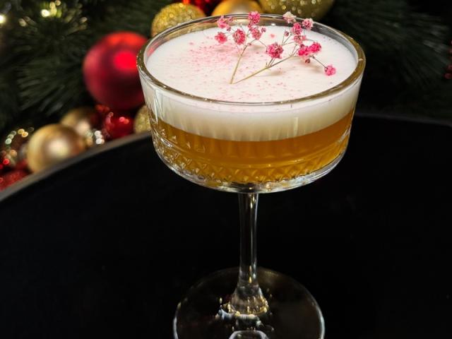 Коктейль Бузиновий sour