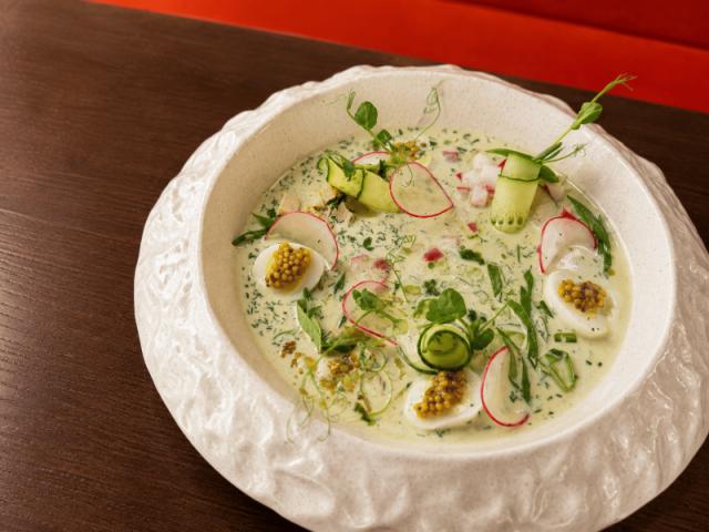 Окрошка з печеною куркою