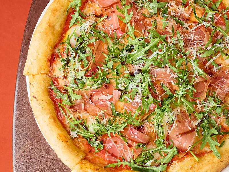 Піца з прошутто