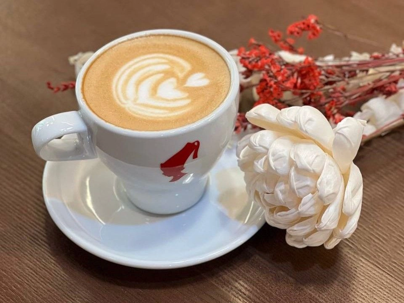 Капучино на рослинному молоці